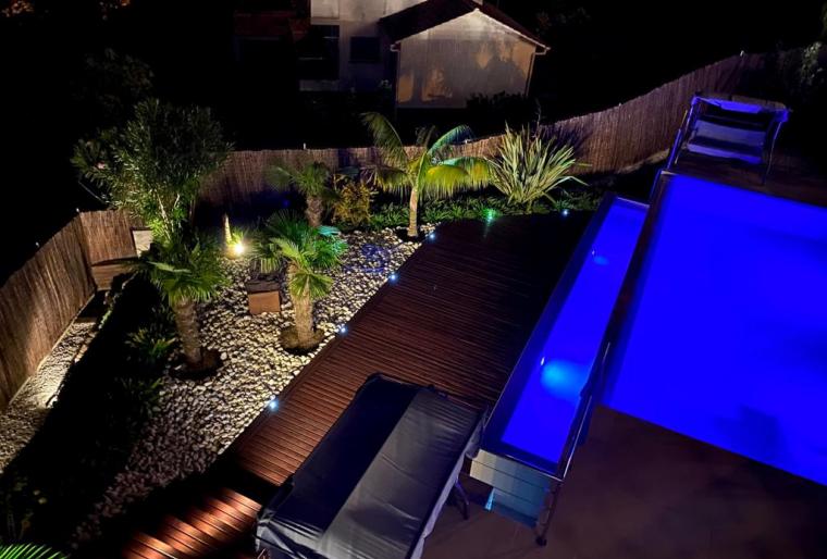 Piscina desbordante en Alella-Maresme (Barcelona)