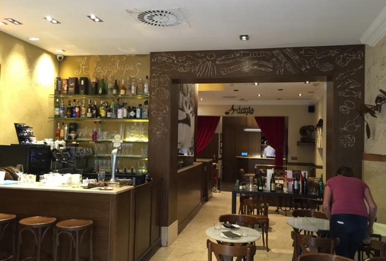 HOTEL ADAGIO GASTRONOMIC restaurant in the Barri Gotic of Barcelona